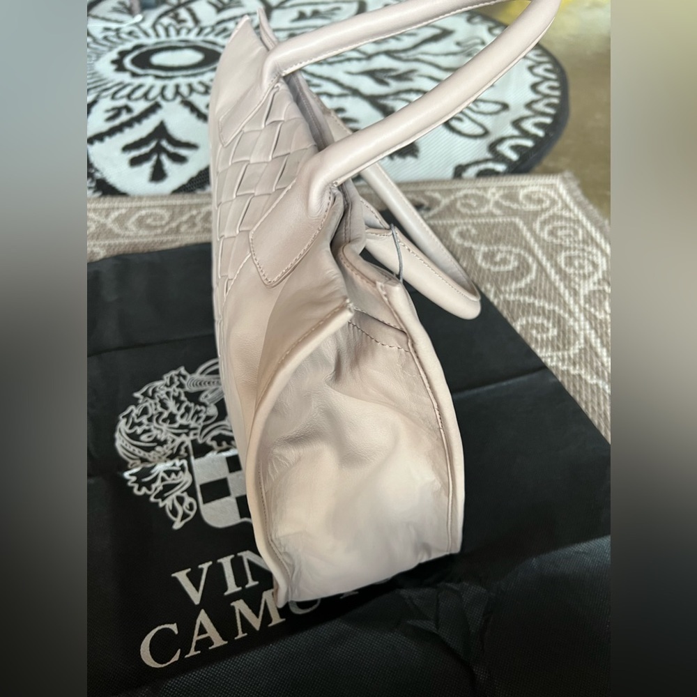 Vince Camuto Leori Tote NWT - Picture 4 of 9